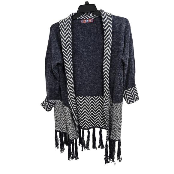 Boho Long Sleeved Chevron Lightweight Cardigan with Fringe. Size S. - Picture 2 of 4